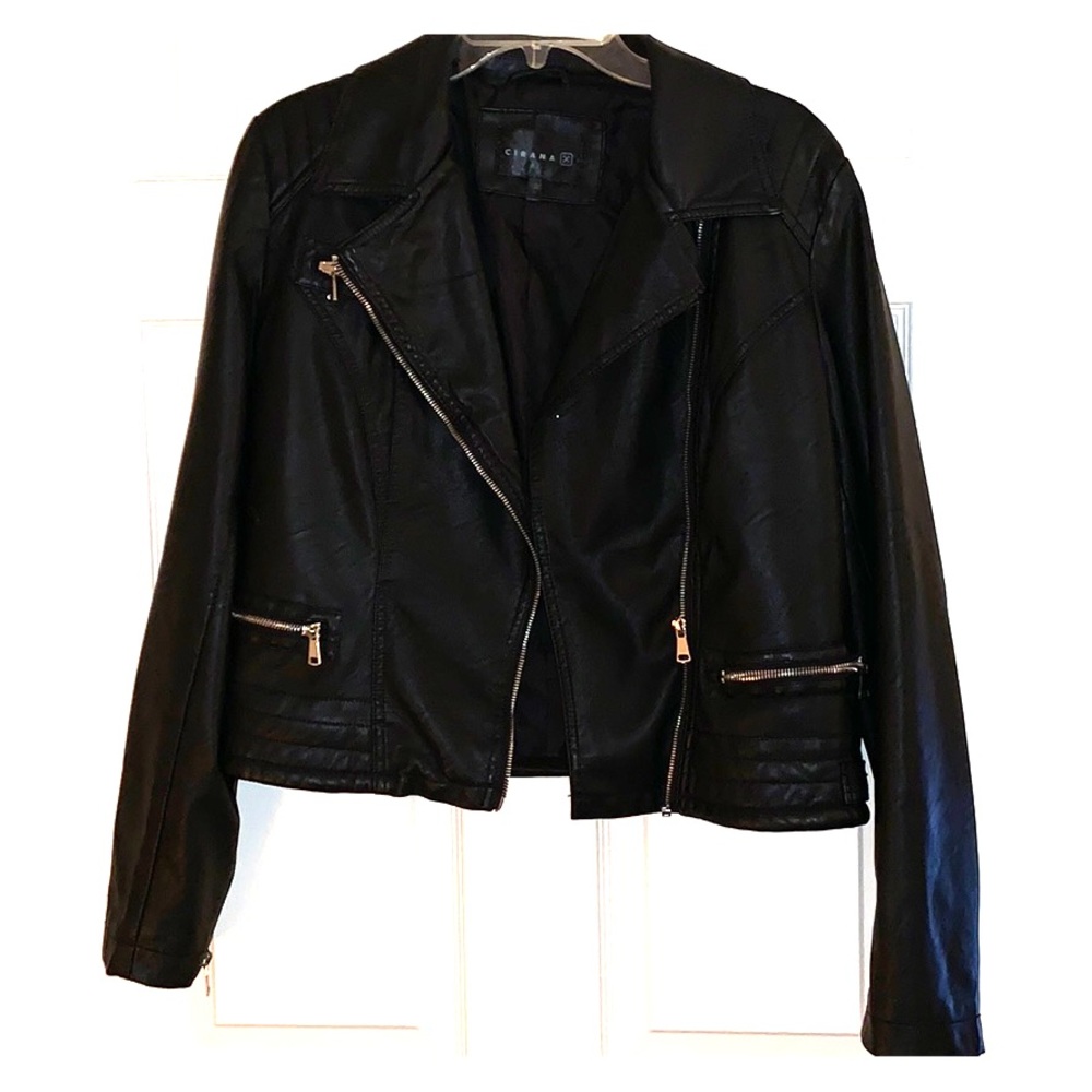 💎3/$30 - Cirana Black Jacket